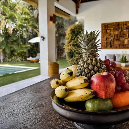 Villa Chocolat Seminyak Exterior photo